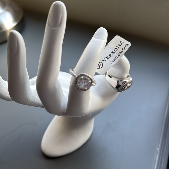 Cubic zirconia round ring - Picture 2 of 6